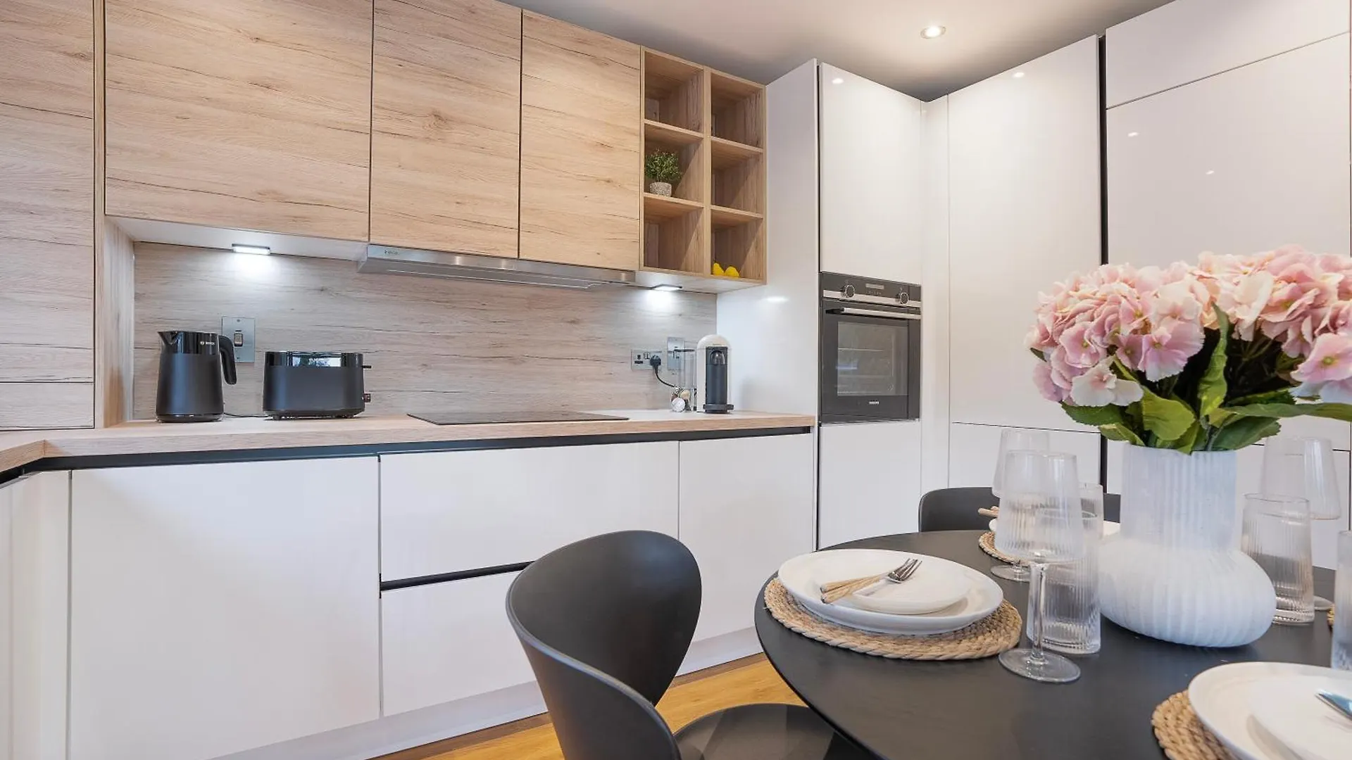 Westburn Park Suite - Grampian Lettings 애버딘